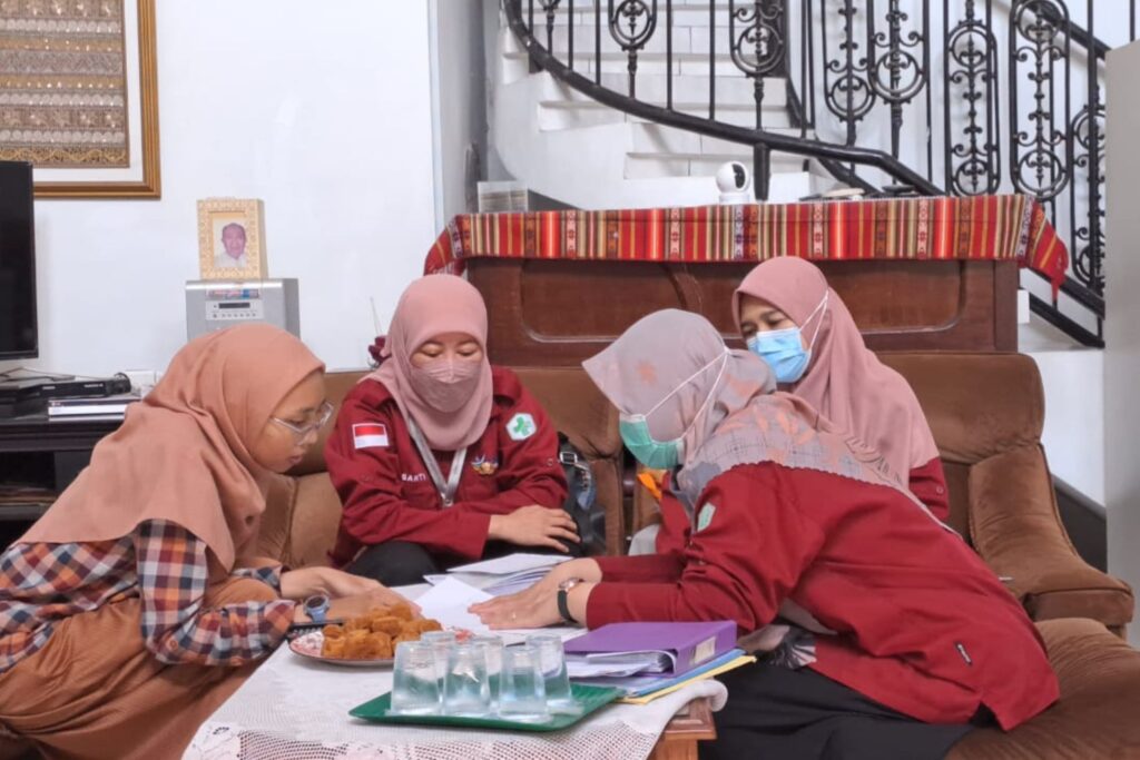 kunjungan petugas kesehatan puskesmas bogor timur september 2023