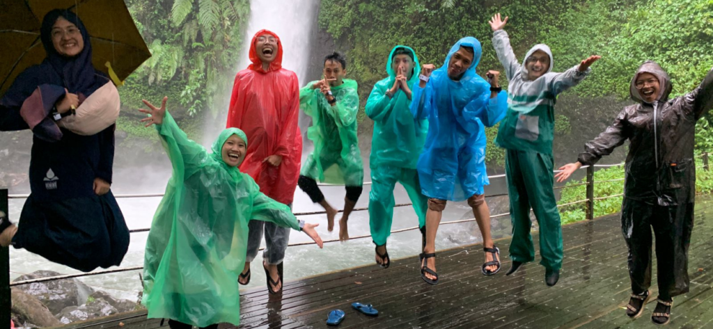 Curug Sawer _ Air Terjun Lembah Purba Situ Gunung